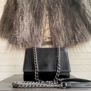 F21 | Black Vegan Leather Mini Crossbody with Chain Linked Strap